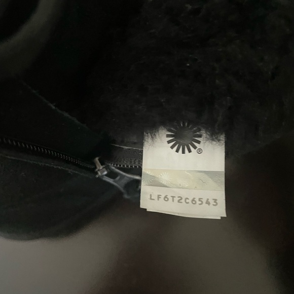 Men’s AUTHENTIC UGG NEUMEL HIGH BLACK CHUKKA BOOT - Picture 10 of 13